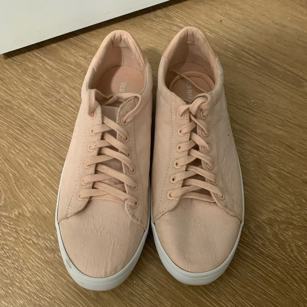 Low Top Sneakers